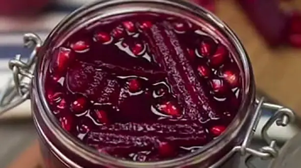 ترشی لبو و انار پاییزی ترین ترشی در کنار غذا + فیلم