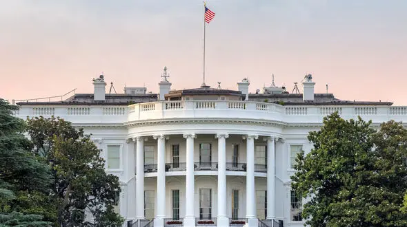 آمریکا با 7کشتی جنگی و زیر دریایی هسته ای به ونزوئلا نزیک شد