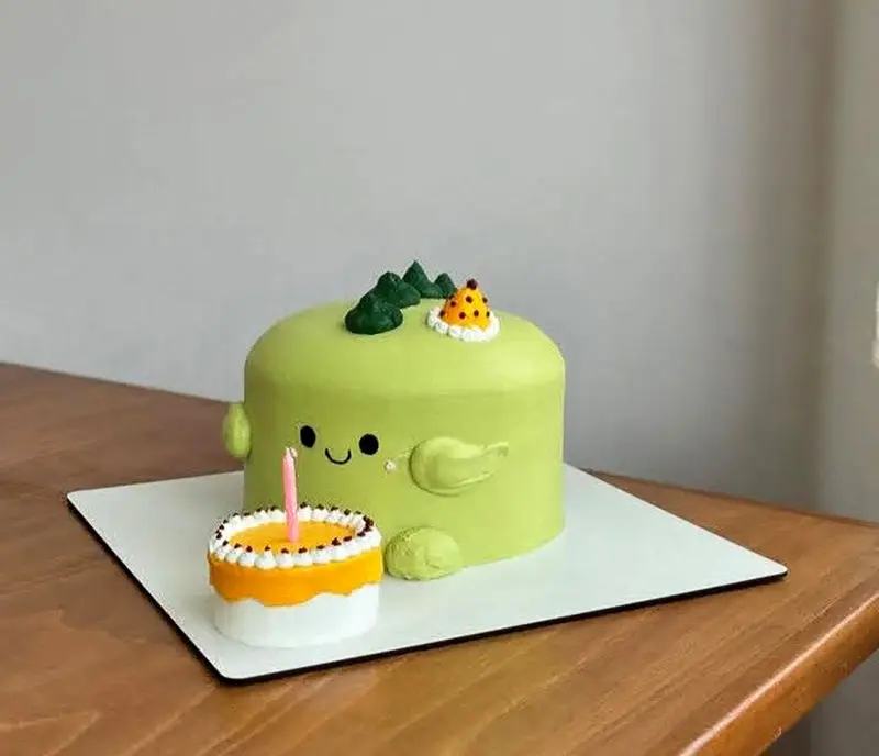 کیک تولد دخترانه عروسکی