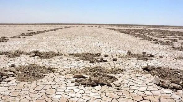 تشدید ریزگردها در جنوب شرق ایران با خشک شدن جازموریان / لزوم توسعه ظرفیت های خاص اشتغالزایی در جنوب کرمان + فیلم