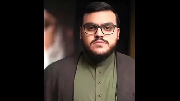 فرزند سید حسن نصرالله: خداوند عزّوجل است که مارا هدایت و راهنمایی می‌کند