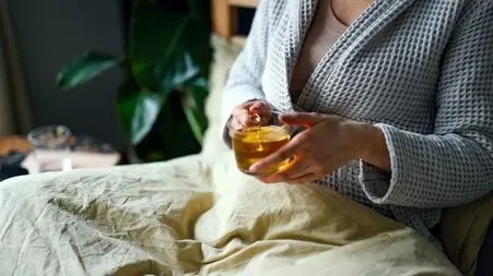 مضرترین غذاها و نوشیدنی‌ ها برای سلامتی در هنگام بیماری کدامند؟