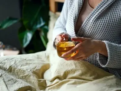 مضرترین غذاها و نوشیدنی‌ ها برای سلامتی در هنگام بیماری کدامند؟