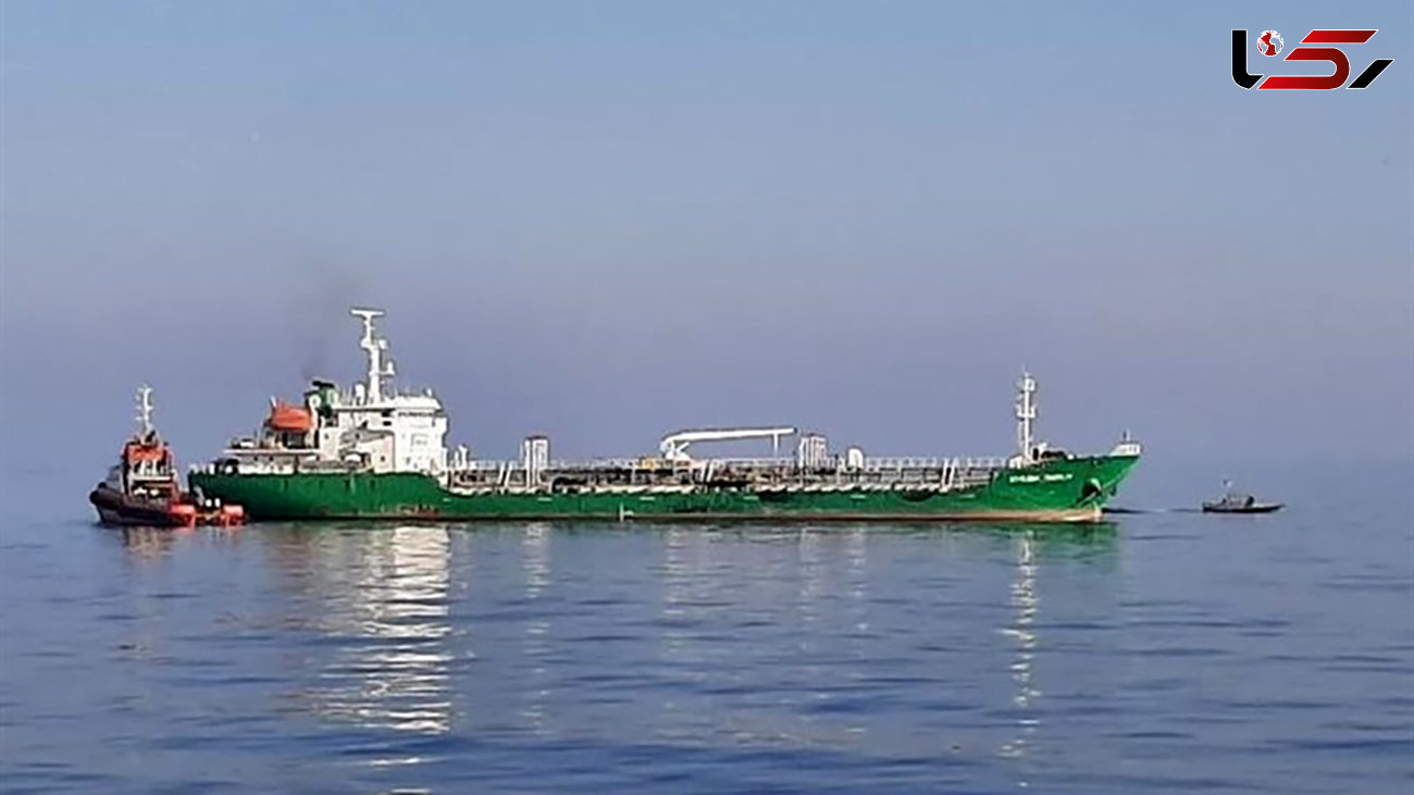 تصاویر توقیف ۲ کشتی خارجی حامل میلیون‌ها لیتر سوخت قاچاق در خلیج‌ فارس + فیلم 