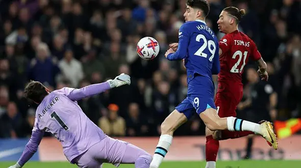 توقف بازی چلسی- لیورپول برای افطار بازیکنان مسلمان+ فیلم