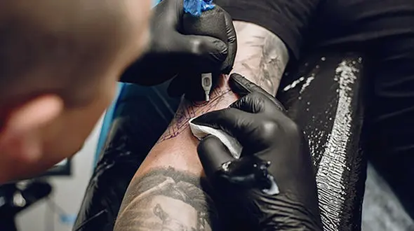 تدوین دستورالعمل تتو و تاکید بر مضرات آن توسط سازمان غذا و دارو