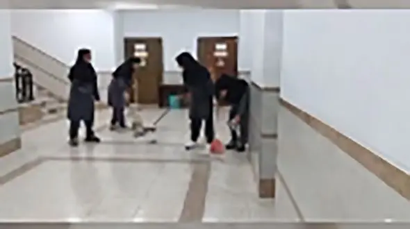 فیلم برخورد نامناسب و تحقیرآمیز با دختران دانش آموز در هنرستان! / حماسه ای دیگر از آموزش و پرورش  !