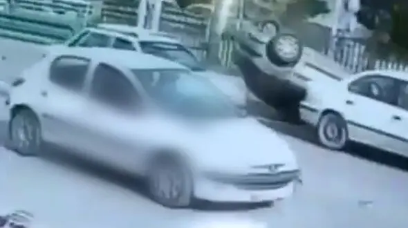 فیلم باورنکردنی از چپ کردن پژو جلوی چشم اصفهانی ها / همه شوکه شدند