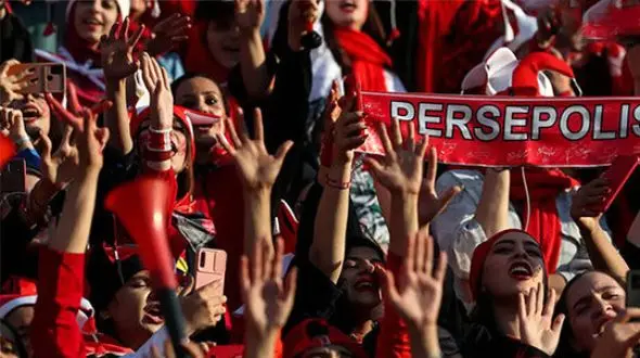 فیلم گریه تلخ مادر پرسپولیسی که وایرال شد!