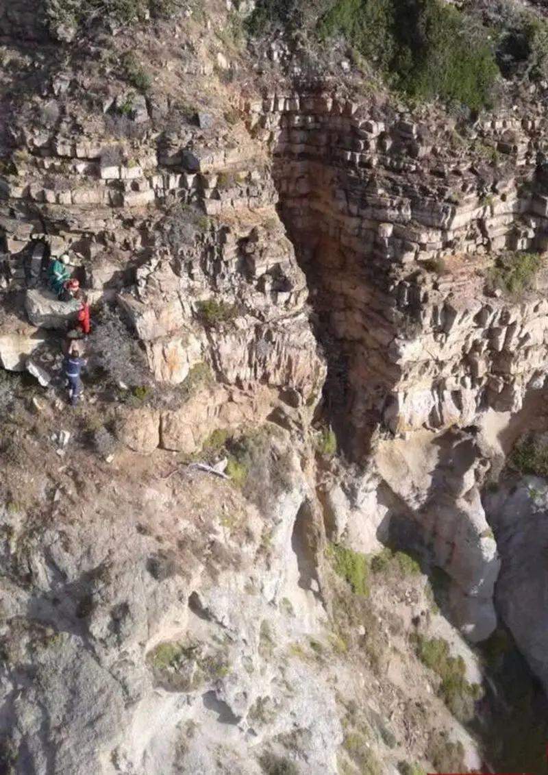 سقوط _ مرگبار _ زن جوان
