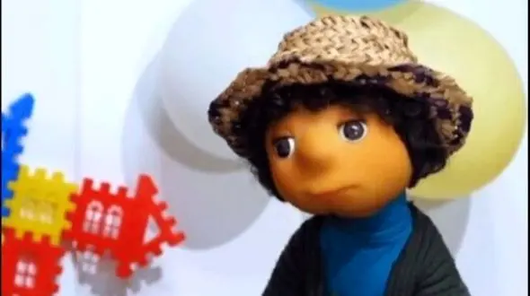 فیلم / غوغای بچه مهمونی با آهنگ شجریان /  کوچه های شهر پر ولگرده !