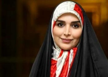 سفر مژده لواسانی و پدرش در شیراز زیبا / عکس زیبای پدر و دختر دوست داشتنی در آرامگاه سعدی