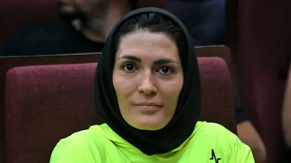 فیلم مبارزه الهه منصوریان با زن چینی ! / ناک اوت حریف با مشت های سهمگین !