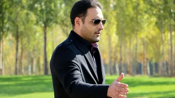 محمدی: هواداران پرسپولیس چرا باید محروم شوند؟/ با رضاییان قطع همکاری نکرده‌ایم