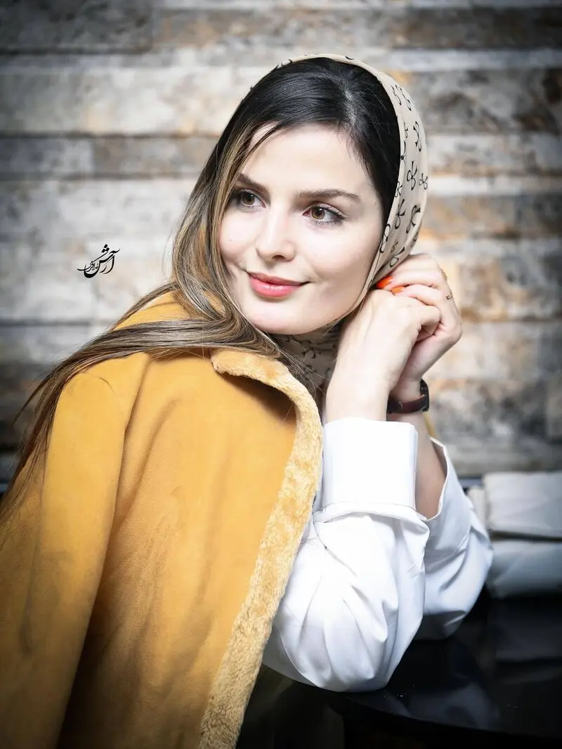 غزاله اکرمی