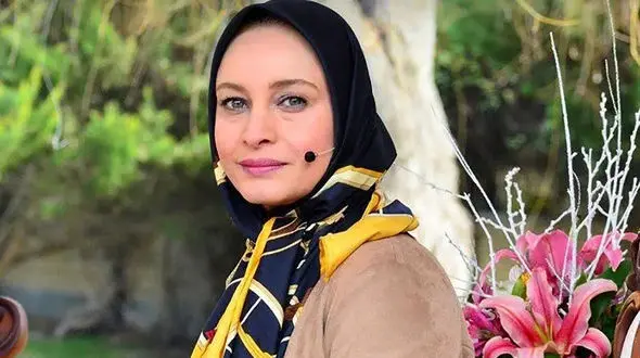 عکس های حیرت انگیز خانم بازیگر سریال های تلویزیونی با میکاپ سنگین / مریم کاویانی 54 ساله ، 20 ساله شد!