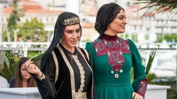 استایل‌های شیک و ایرانی‌پسند بانوان بازیگر ایران در جشنواره‌های خارج از کشور/ از لباس پرزرق و برق پریناز ایزدیار و هدی زین‌العابدین تا پوشش‌ ساده‌ی نیکی کریمی و مهتاب کرامتی