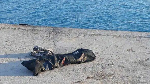 کشف جسد مردی ۳۳ ساله در ساحل پارک مروارید+ عکس