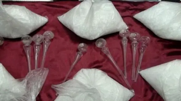 انهدام باند مواد مخدر و کشف62 کیلو شیشه در مشهد