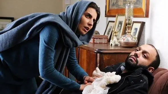 حکایت دریا با لیلا حاتمی و صابر ابر 