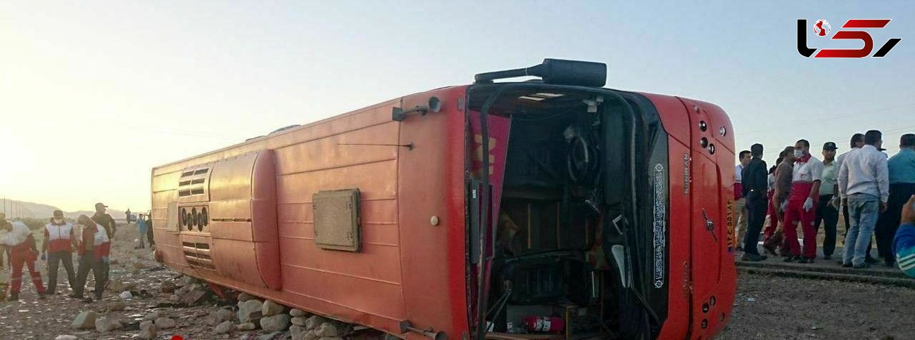 3 کشته و یک قطع عضو در حادثه واژگونی اتوبوس در یزد +عکس