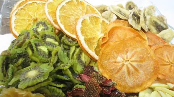 نحوه خشک کردن میوه ها در آفتاب
