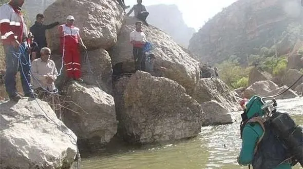 جسد دختر جوانی در رودخانه کرج پیدا شد 