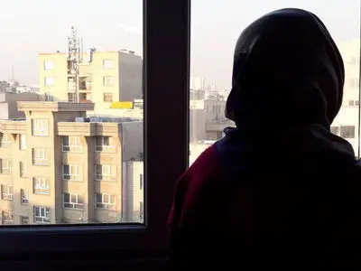 از زبان من؛ هلیا: عاشق چشم‌های آرام حسن شدم اما سکوتش در برابر تحقیر های روزانه پدرش عشقمان را نابود کرد + نظر کارشناس