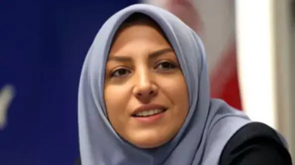 استایل خفن المیرا شریفی مقدم وسط استادیوم + عکس مجری معروف