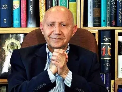 فیلم/ الهی قمشه ای: 12 چیز در قرآن عظیم شمرده شده، یکی از آن ها مکر زنان است که چیز بدی هم نیست، خیلی هم خوبه آدم داشته باشه