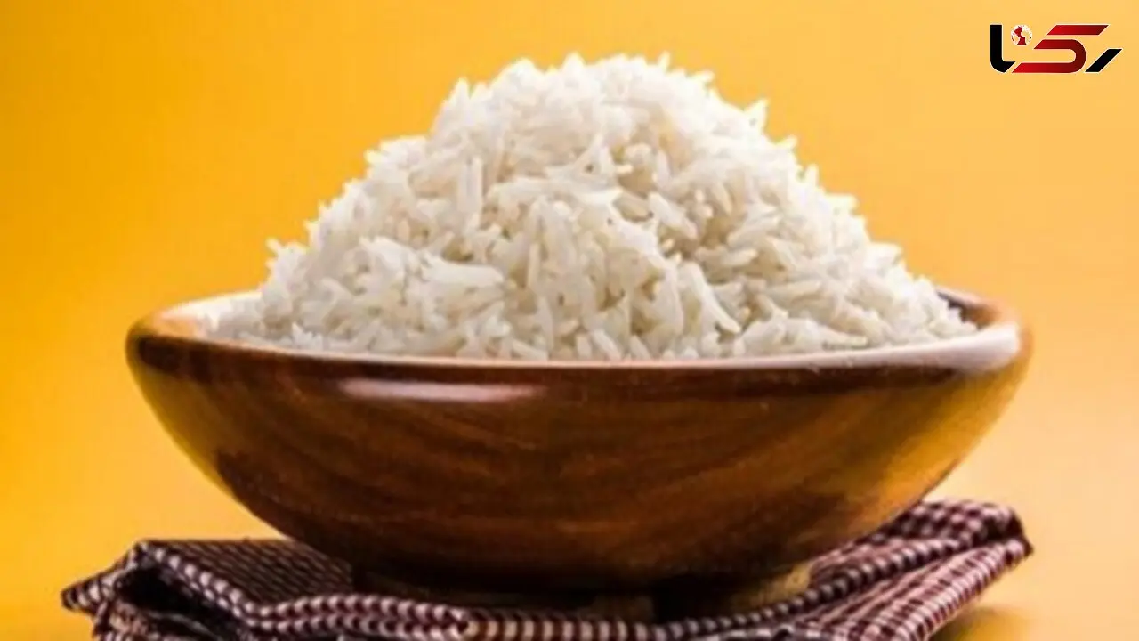 خطرات گرم کردن برنجی که چند ساعت بیرون مانده چیست؟