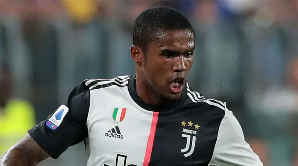 بازیکن معروف فوتبال از قرنطینه ایتالیایی‌ها به کشورش فرار کرد