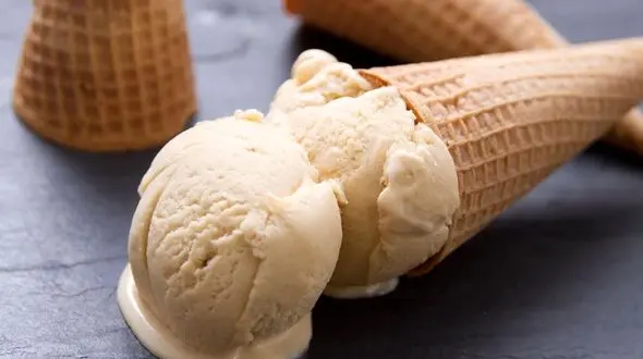 بستنی های آلوده به کرونا توسط مسئولین ردیابی شدند / شرکت سازنده پلمپ شد + عکس چین