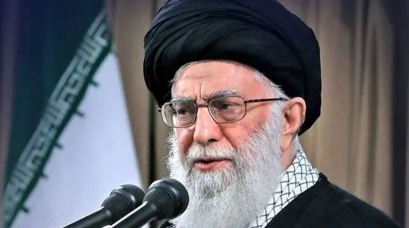 خاطره رهبر معظم انقلاب از جام جهانی 1998: بازی ایران مقابل آمریکا رو نمی خواستم نگاه کنم ولی وقتی تلویزیون رو روشن کردم مواجه شدم با گُل حمید استیلی