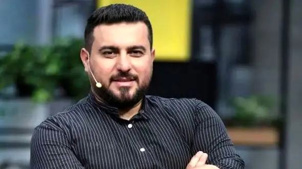 تصویری زیرخاکی و سیاه و سفید ار ژست دهه هفتادی محسن کیایی وقتی 23 ساله بود+عکس/ ترکیب سمّی برگ پاییزی، گردنبند و کتِ کتان!