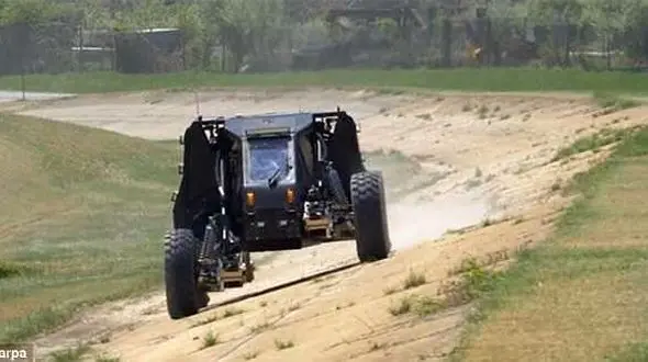 ارتش آمریکا به خودروی جنگی عجیبی مجهز می شود