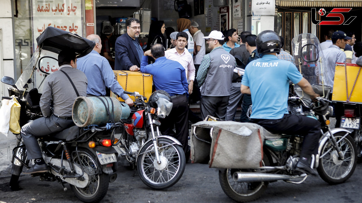 گزارش تصویری از گشت تعزیرات در آشپزخانه‌های خیابان انقلاب و معدوم سازی گوشت های فاسد +عکس