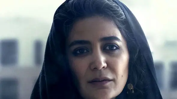 از قاب «محکوم» تا دنیای مد؛ الهام کردا با تیپی خارج از چارچوب+تصویر