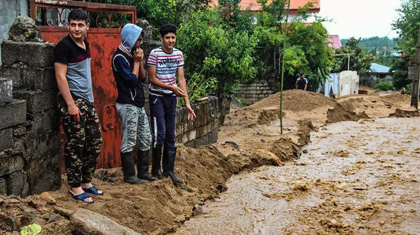 خسارت 900 واحد مسکونی و تجاری بر اثر سیل در لنگرود