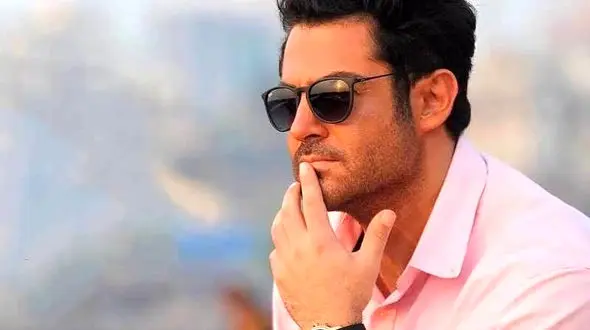 لو رفتن راز محمدرضا گلزار با زیباترین خانم بازیگر جهان ! / این زن کیست ؟! + عکس