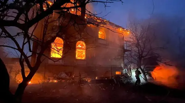 Russia Launches Major Assault on Kyiv Ahead of Trump-Zelensky Peace Talks