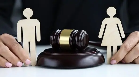 درخواست طلاق زن عاشق پیشه بعد از ورشکستگی شوهرش