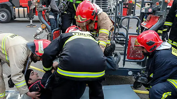 کارگاه اضطراری، آموزش بحران برای کارکنان منطقه ۶