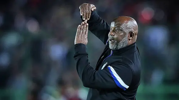 سرمربی استقلال از کار سخت خود گفت / در تلاش هستیم از چالش خارج شویم + ویدئو