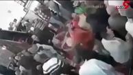 کتک زدن امام جمعه یک مسجد در اسکندریه با کمربند ! +فیلم