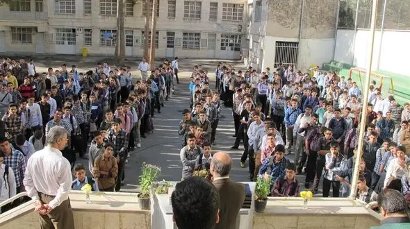 مدیران متخلف چند مدرسه در اهواز شناسایی شدند