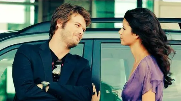 قاب عاشقانه بازیگر جذاب «عشق ممنوع» و همسرش