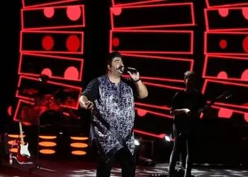 فیلم/ آواز باشکوه بهنام بانی تو کنسرت هیوستون ستاره میشی خوند و ستاره شد