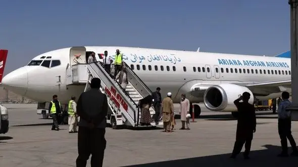 بازگشت هواپیمایی افغانستان به ایران و درخواست لغو ویزا
