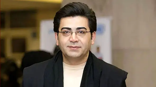 آخرین خبر در باره مهاجرت فرزاد حسنی و همکاری با شبکه ایران اینترنشنال